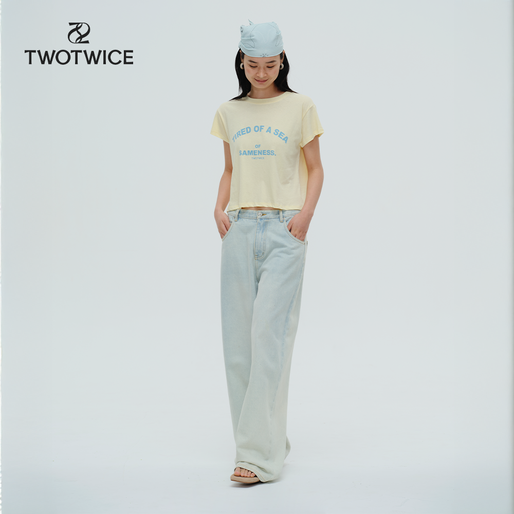 Twotwice - Sea of Sameness Baby Tee - เสื้อยืดทรงสั้น