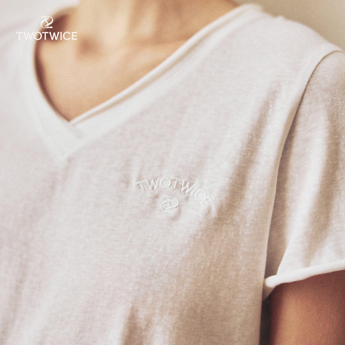 Twotwice - Element V-Neck Tee