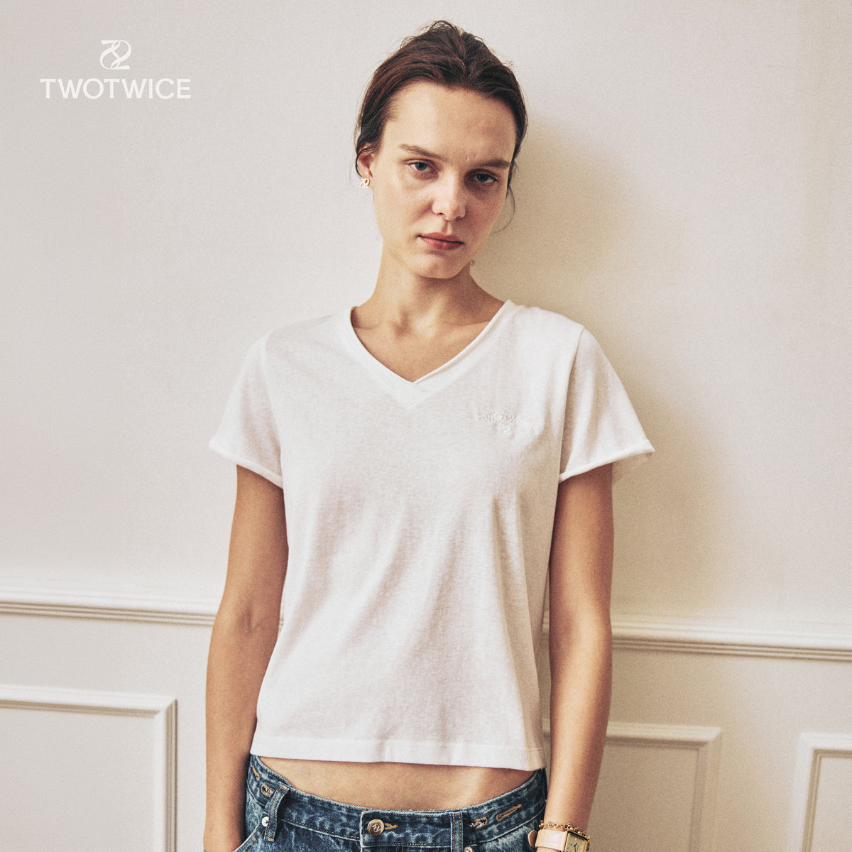 Twotwice - Element V-Neck Tee