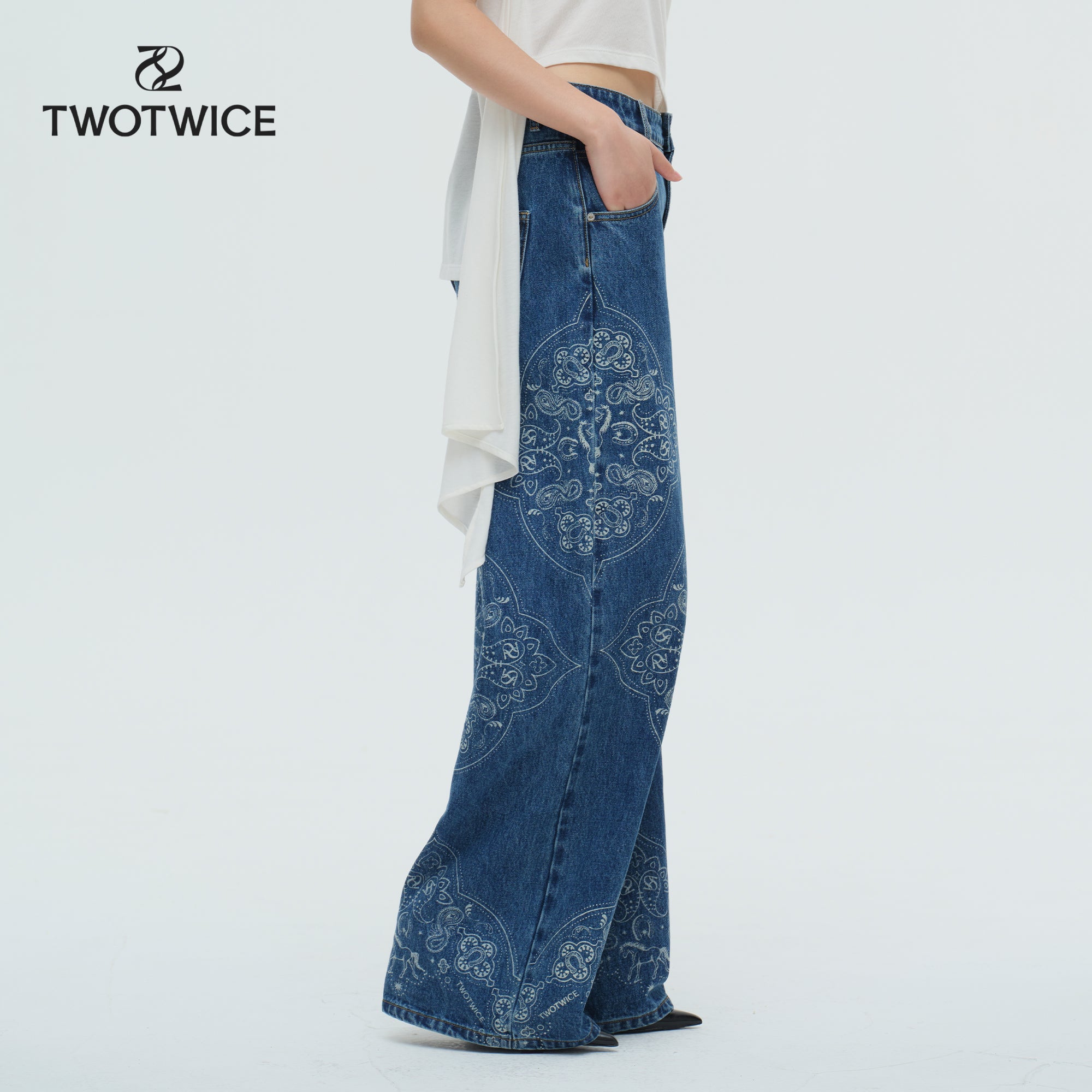 Twotwice - Moss Boyfriend Jeans - ลาย Paisley