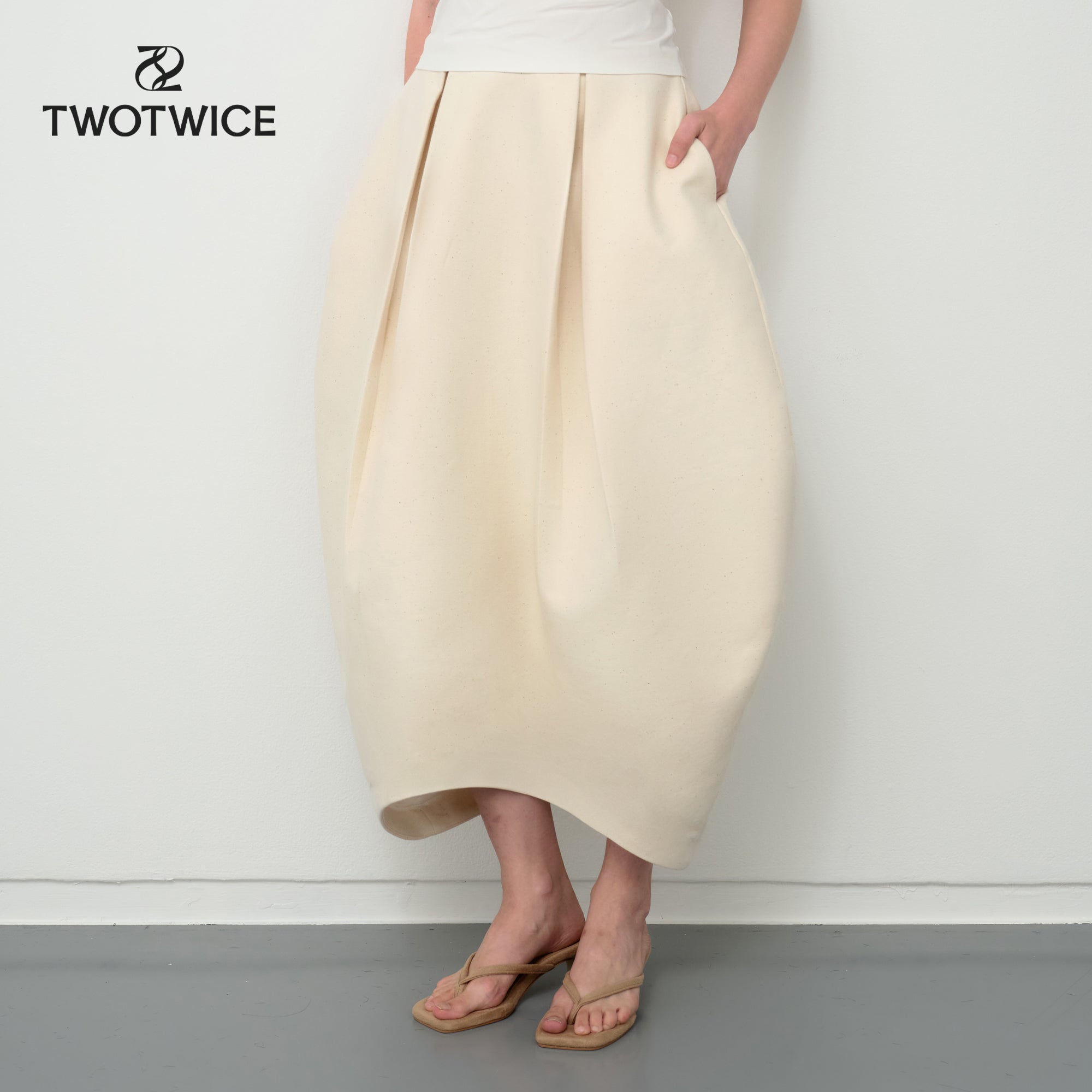 Twotwice - Arc Skirt