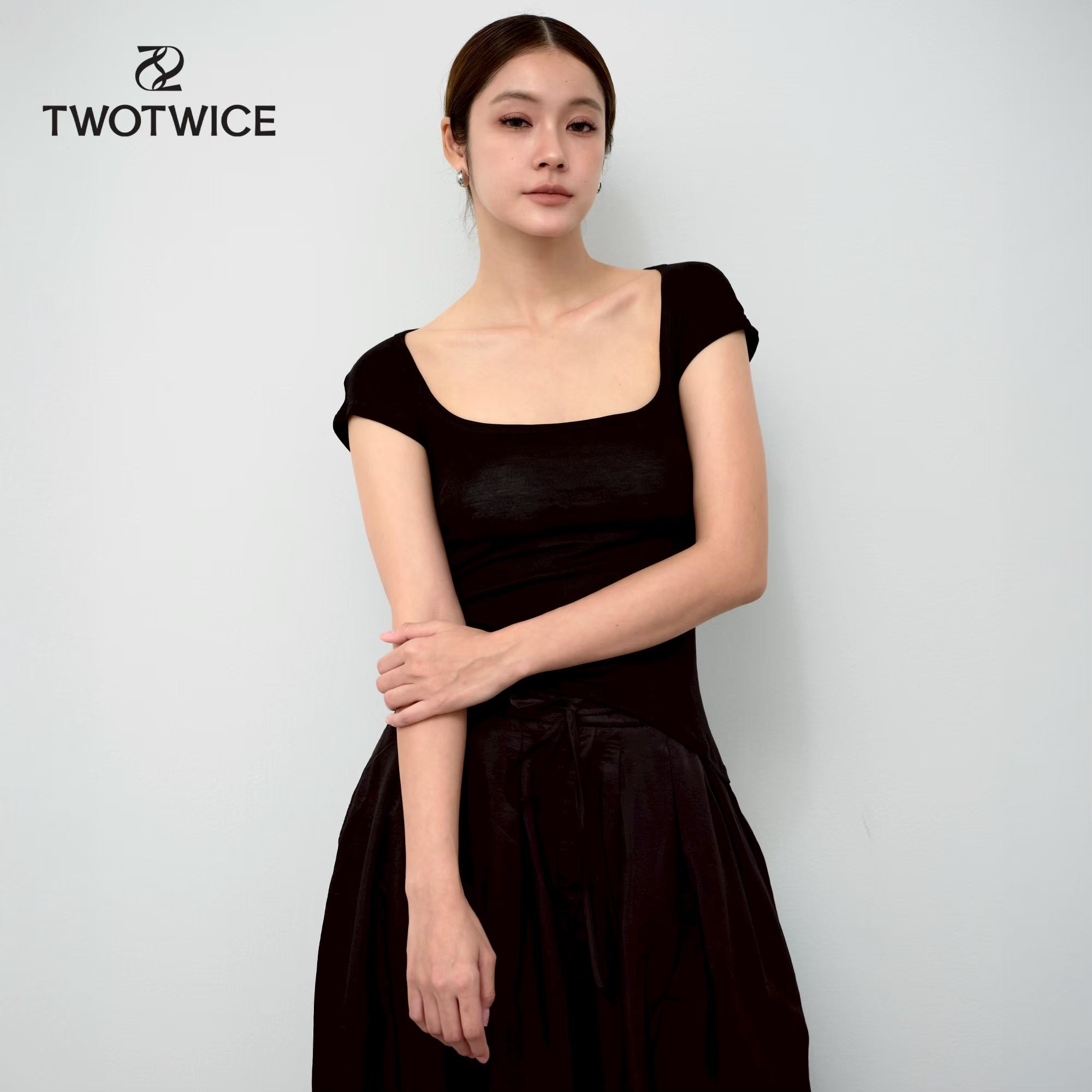 Twotwice - Square Essence Tee