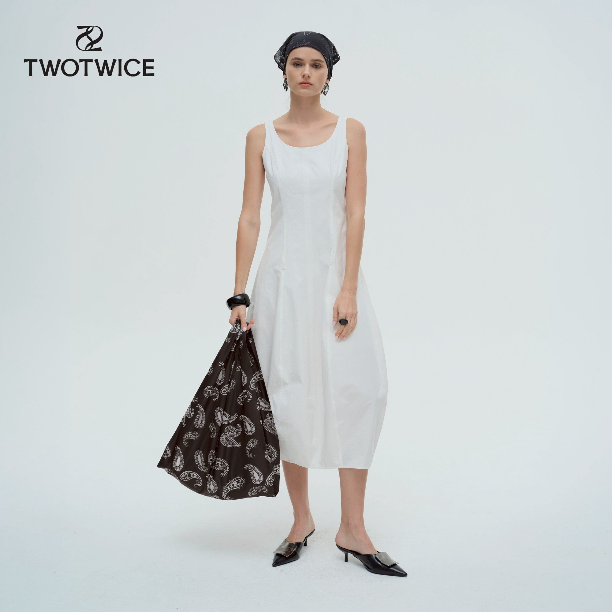 Twotwice - Outer Tote (Exclusive gift) - กระเป๋า Tote พับเก็บได้