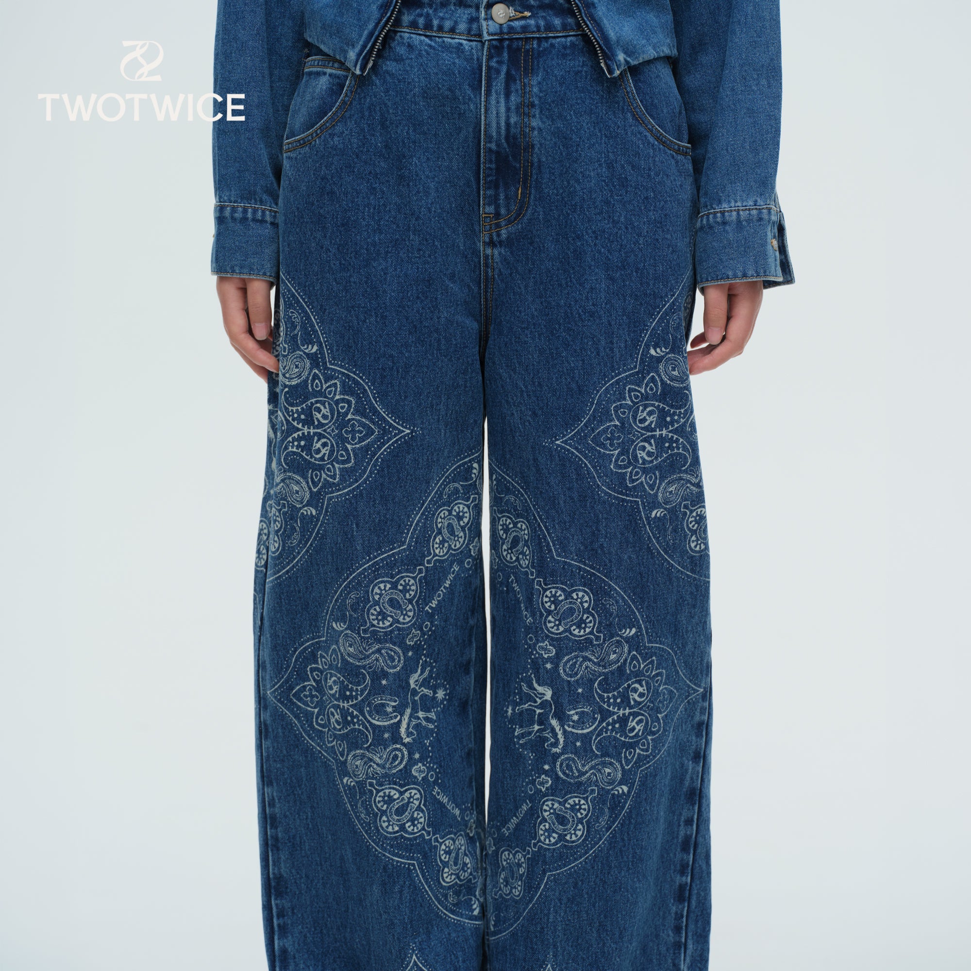Twotwice - Moss Boyfriend Jeans - ลาย Paisley