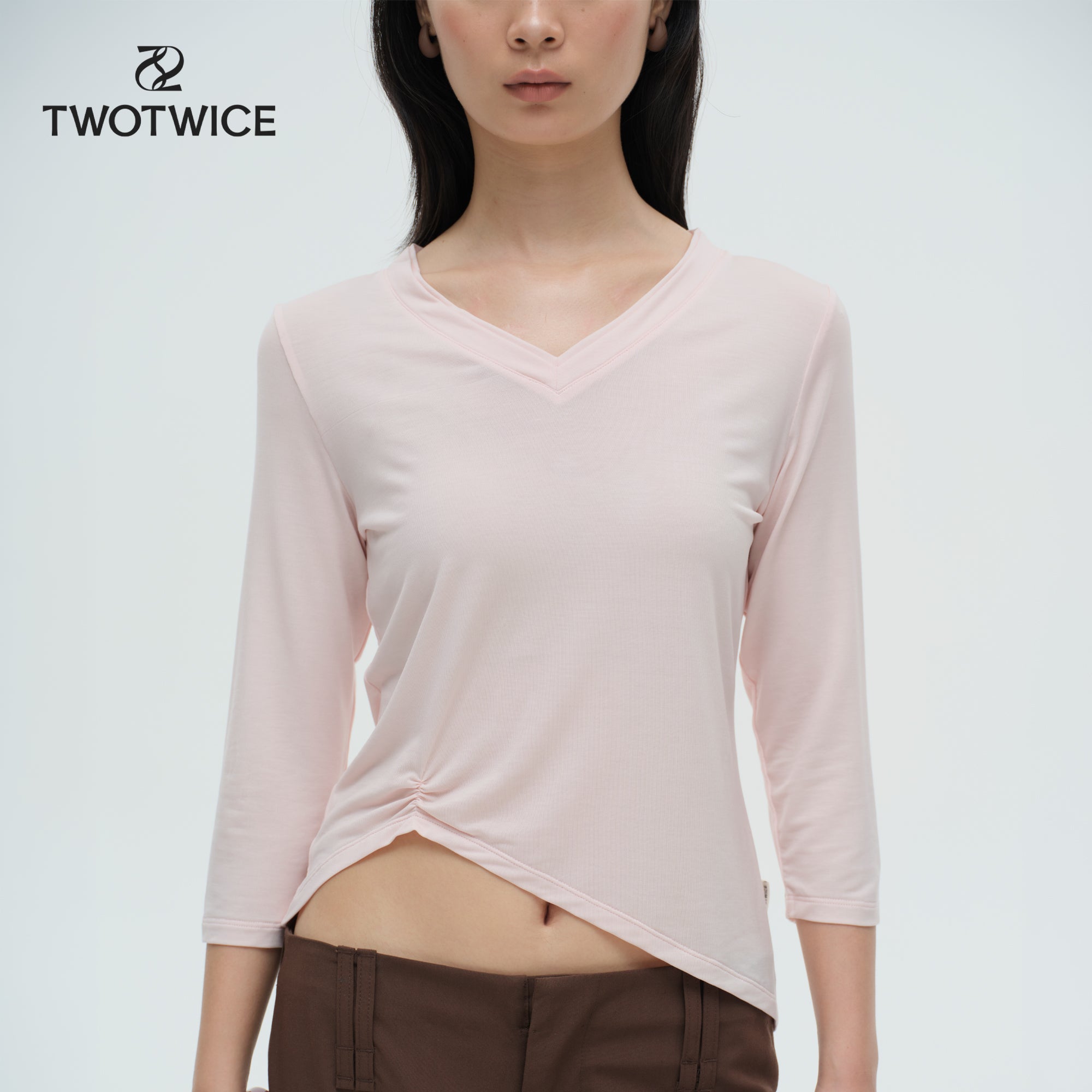 Twotwice - Quiet Hour Blouse - เสื้อทรง V-Neck แขนยาว