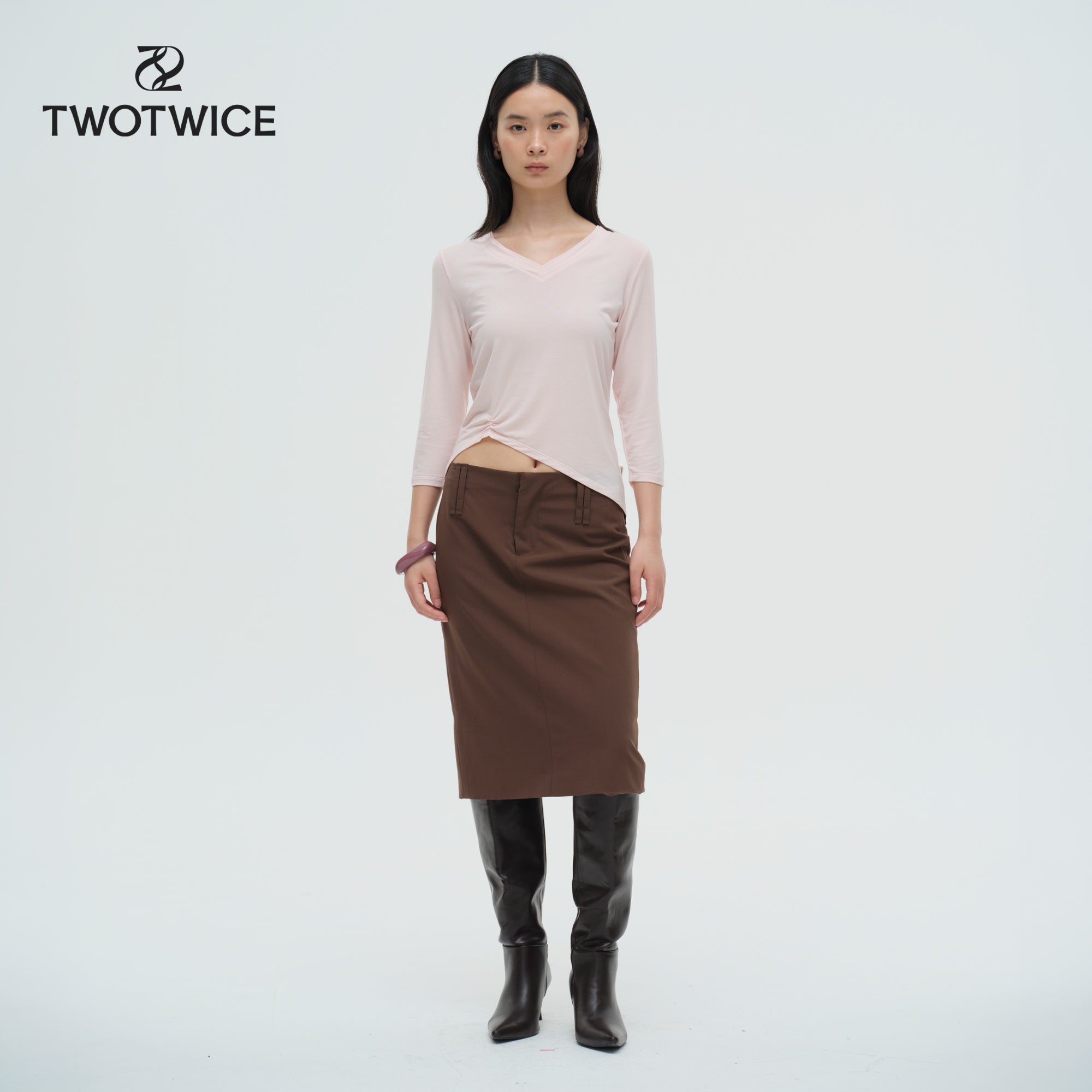 Twotwice - Quiet Hour Blouse - เสื้อทรง V-Neck แขนยาว