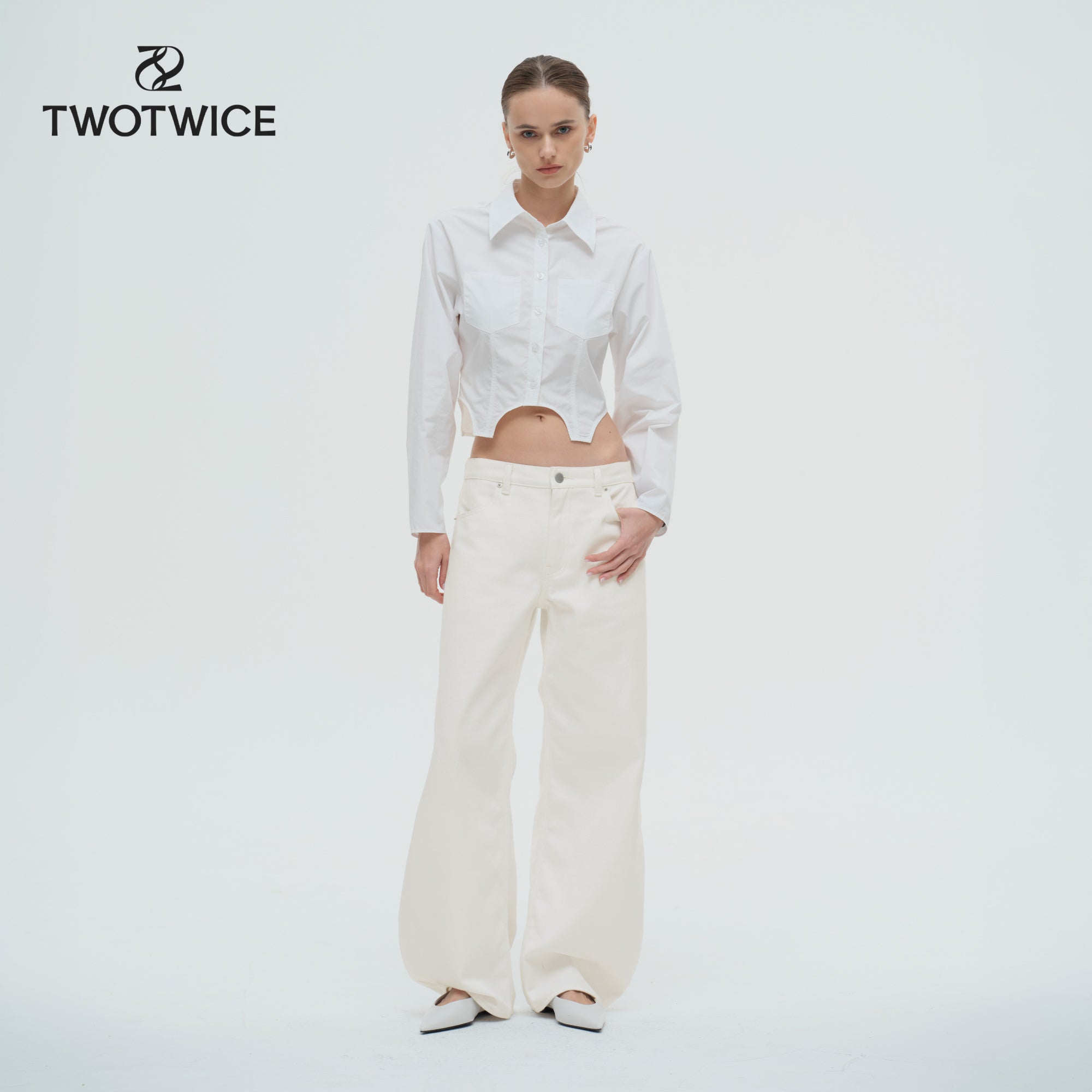 Twotwice - Structure Curve Jeans กางเกงยีนส์ทรงโค้ง