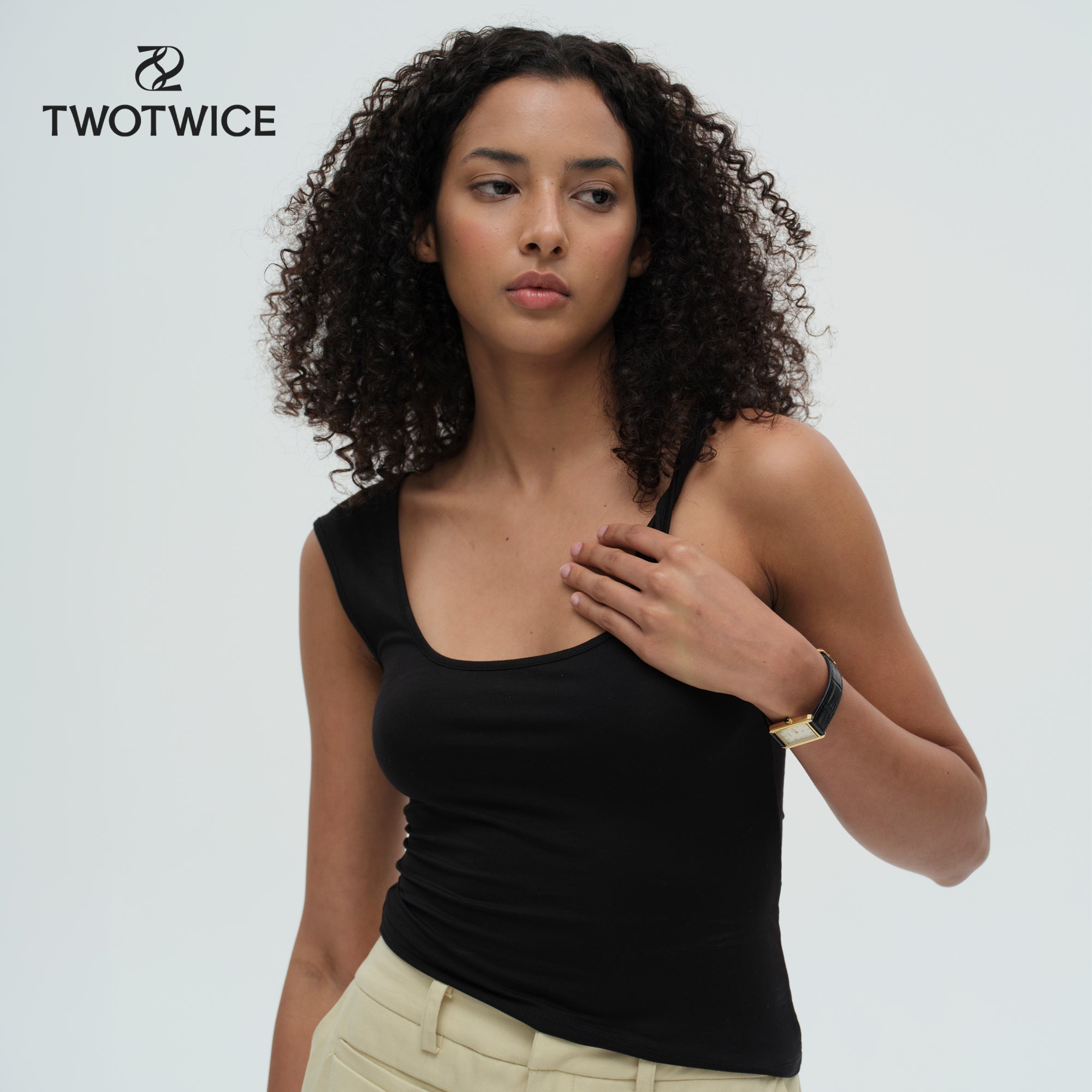 Twotwice - Square Essence Twist Tee - เสื้อแขนกุดคอเหลี่ยมสาย Twist