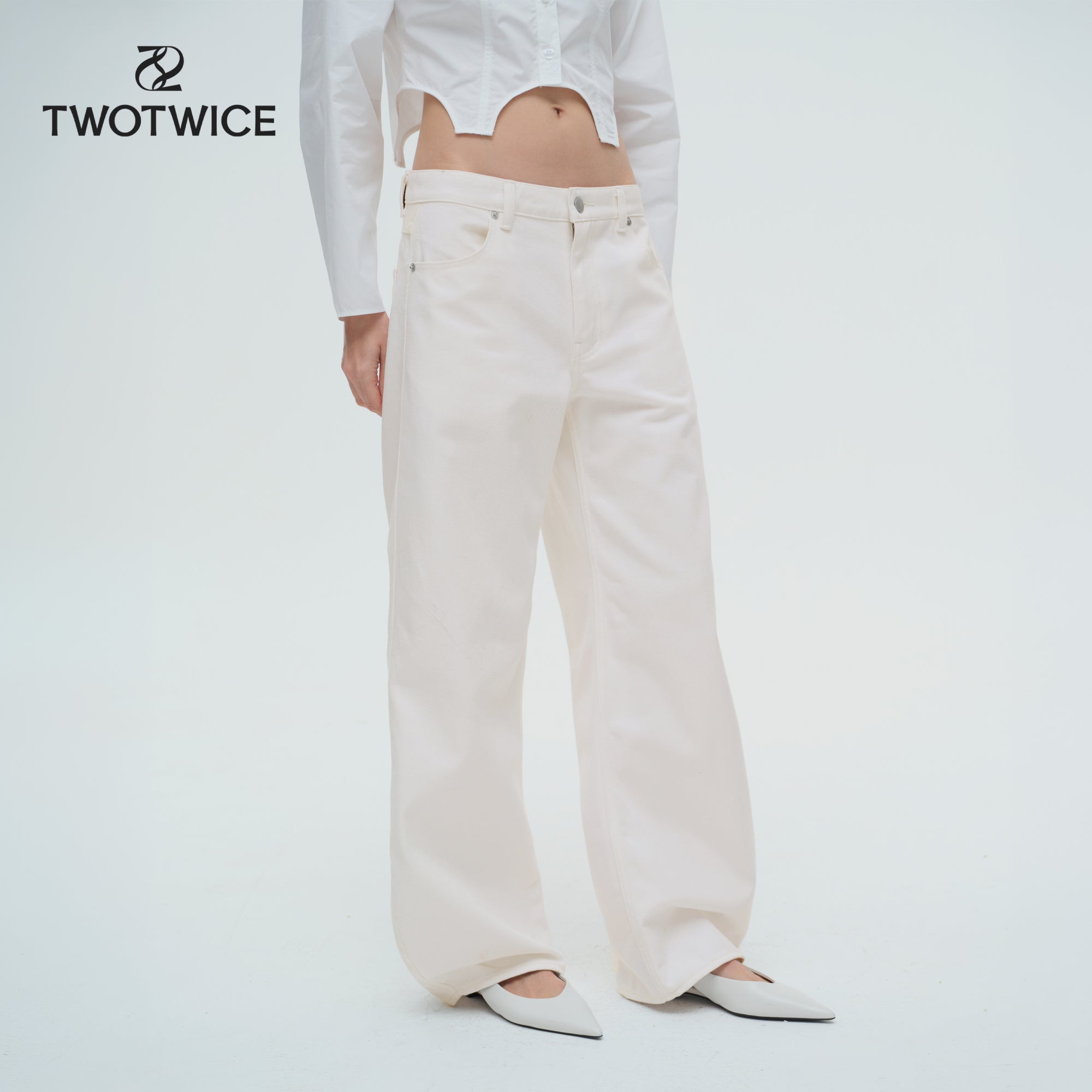 Twotwice - Structure Curve Jeans กางเกงยีนส์ทรงโค้ง