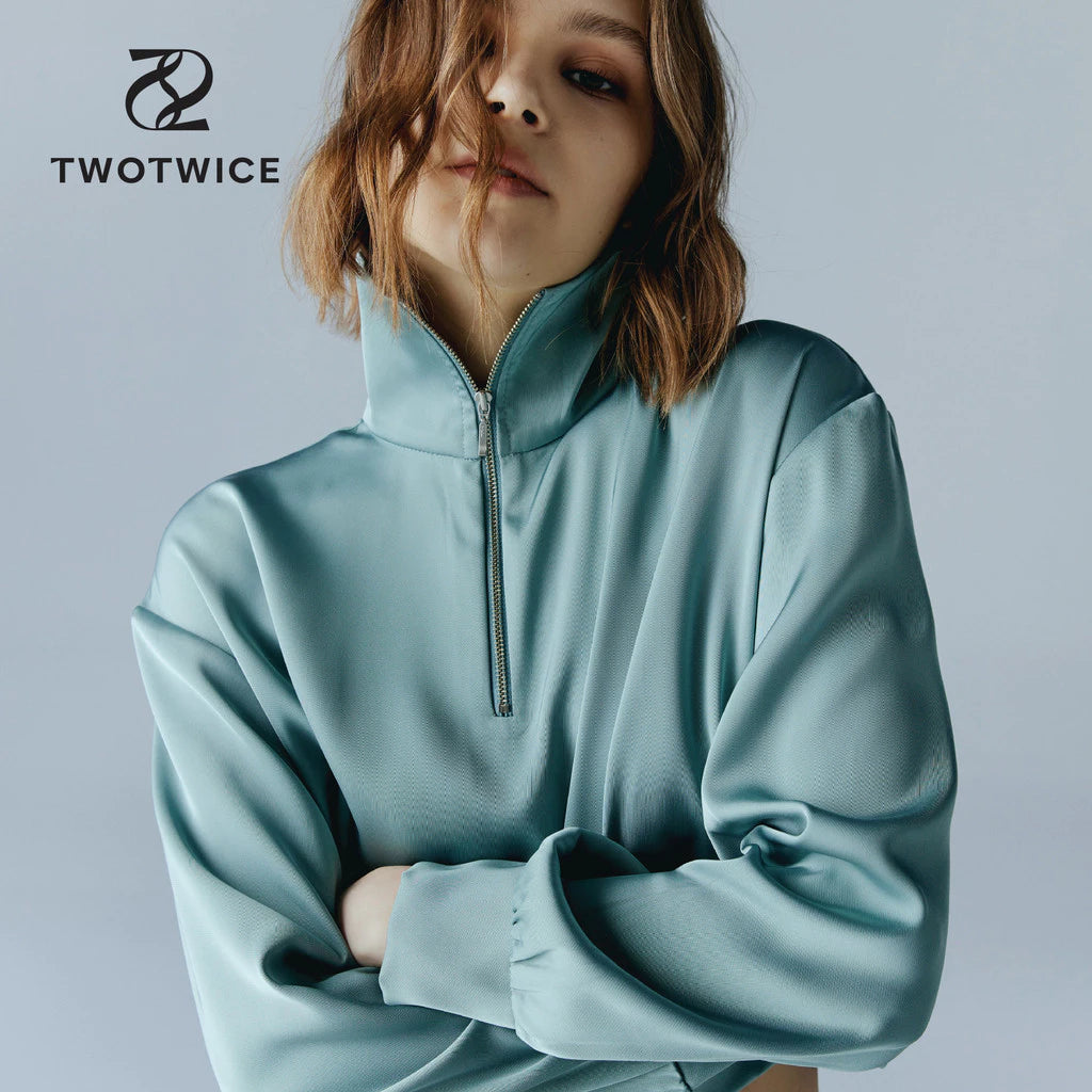 Half zip-up top