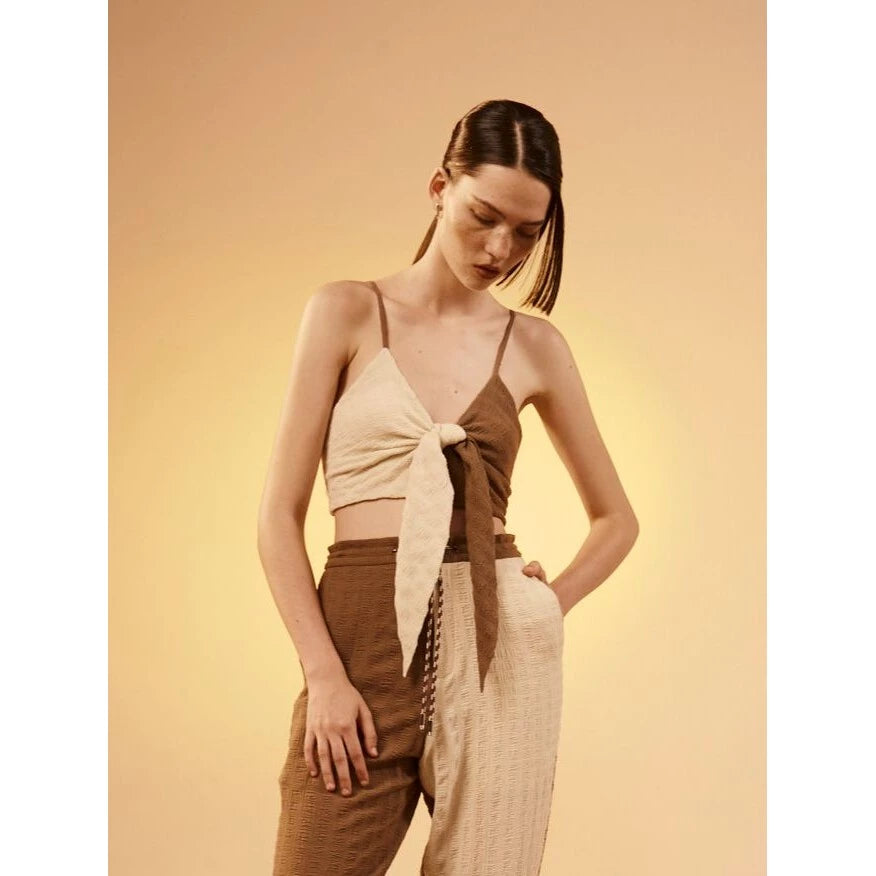 Twist bow top